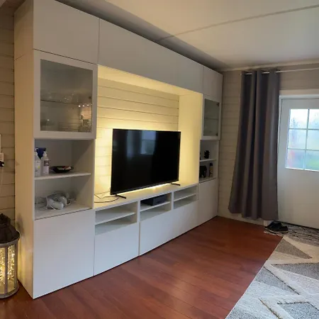 Lillian's Gjestehus, Apartman *