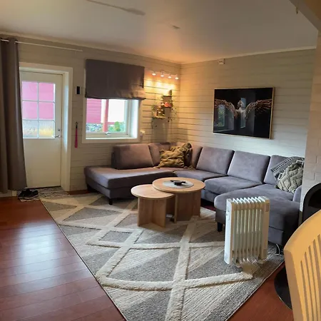 Апартаменты Lillian's Gjestehus, *